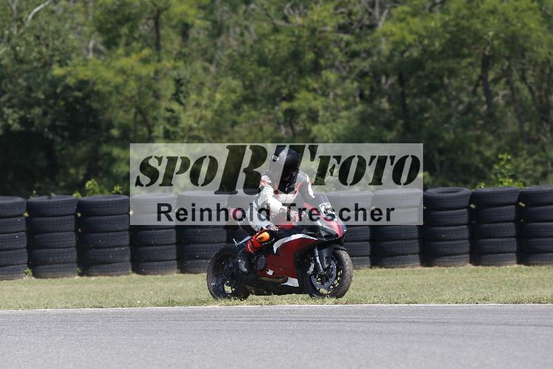 /45 10.08.2025 Plüss Moto Sport ADR/Einsteiger/330
